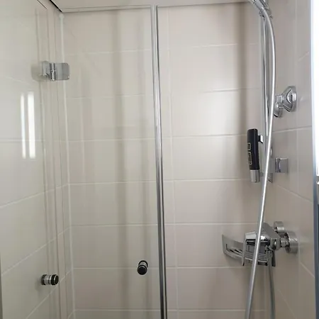 Hotel Traditionsgasthof Gruener Baum Bad Staffelstein