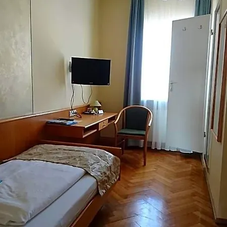 Ξενοδοχείο Traditionsgasthof Gruener Baum *