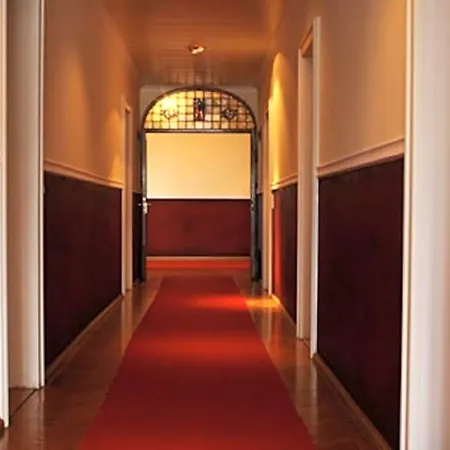 Traditionsgasthof Gruener Baum Ξενοδοχείο Bad Staffelstein