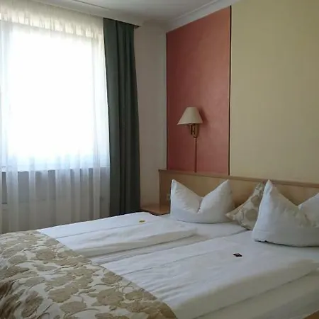 Traditionsgasthof Gruener Baum