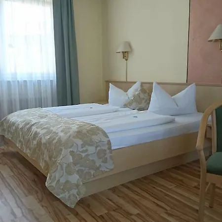 Traditionsgasthof Gruener Baum