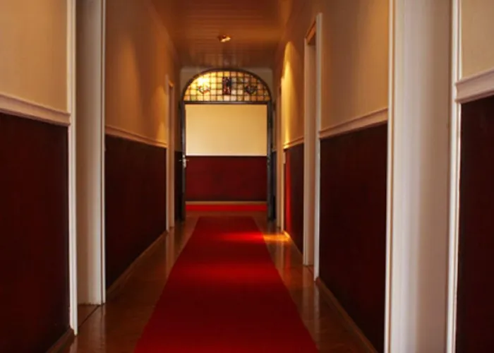 Traditionsgasthof Gruener Baum * באד שטפלשטיין
